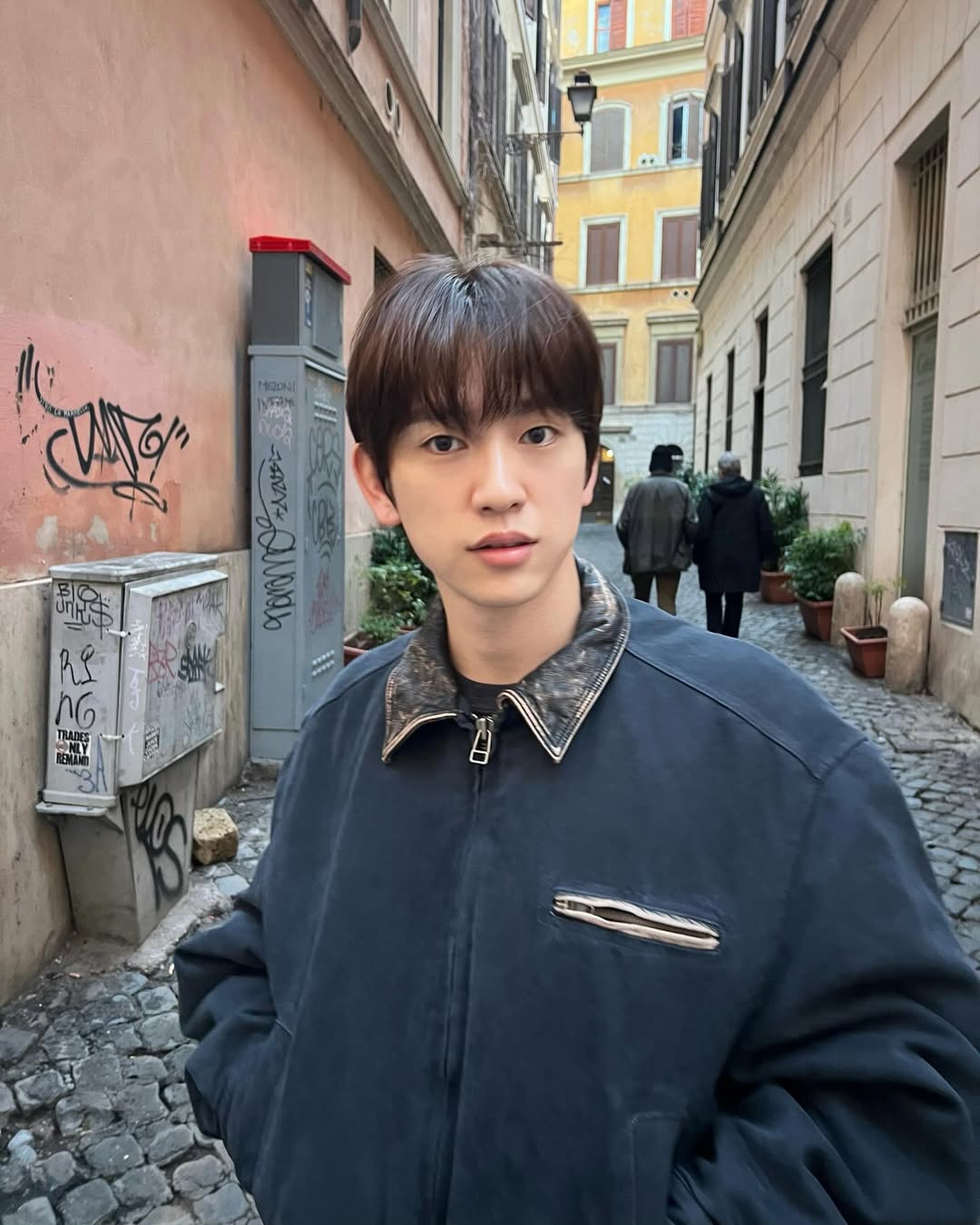 JINYOUNG