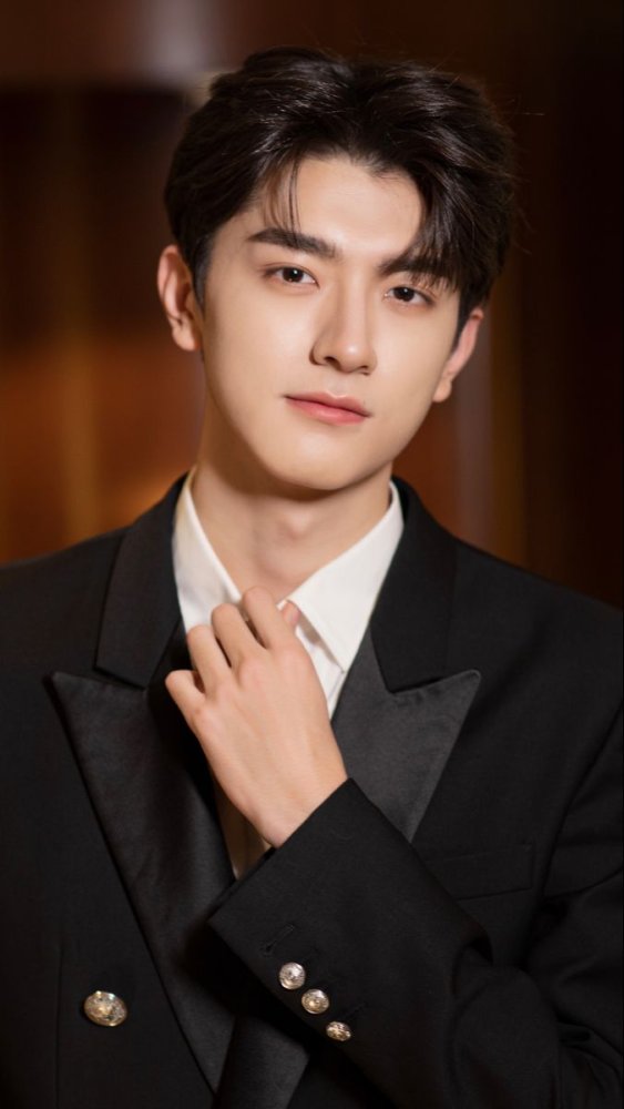 Lin Yi