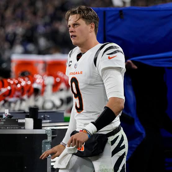 What Is Joe Burrows Win Loss Record? A Look At The Life Of The Football Quarterback