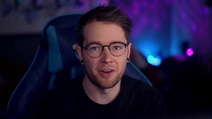 How Much Is Daniel Middleton Worth? A Look At The Profile Of The YouTuber