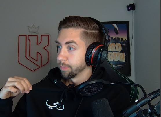 When Did Lord Kebun Move To Facebook? A Look At The Life Of The Twitch Streamer