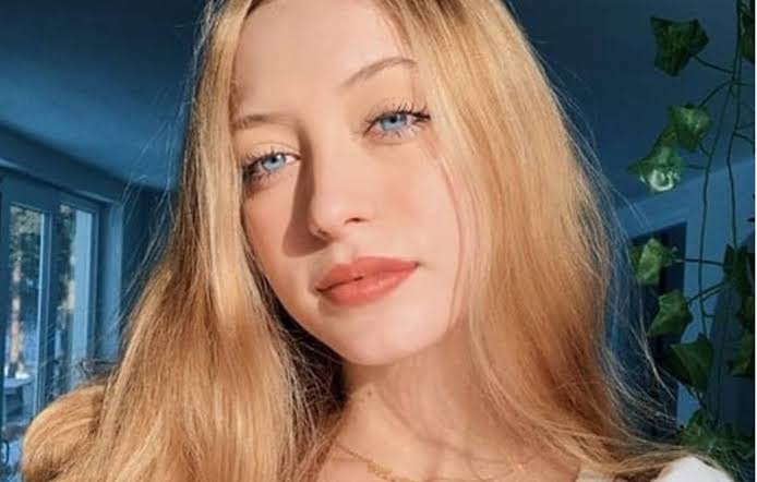 What Does Sophia Diamond Do For A Living? A Look At The Life Of The TikToker