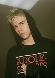 How Did Kid Laroi Meet Juice Wrld? A Look At The Life Of The Musician