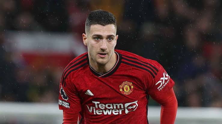 How Much Does Diogo Dalot Earn? A Look At The Life Of The Football Player