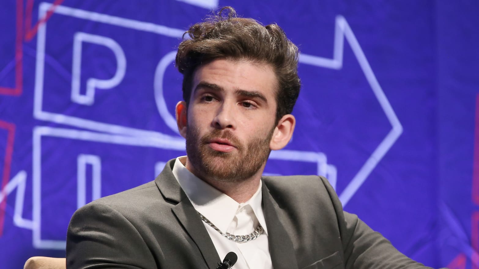 How Much Does HasanAbi Make In A Month? A Look At The Profile Of The Twitch Streamer